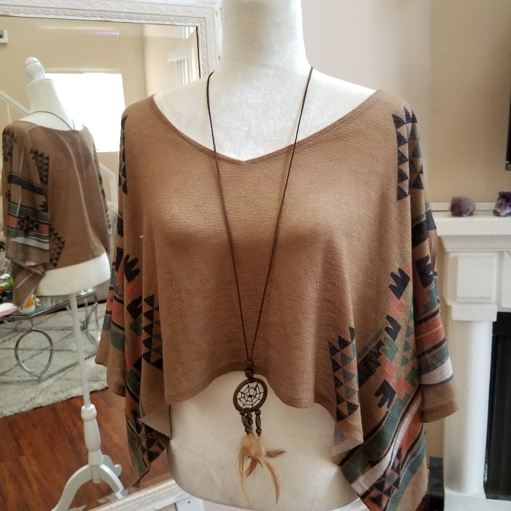 Bohemian top with necklace